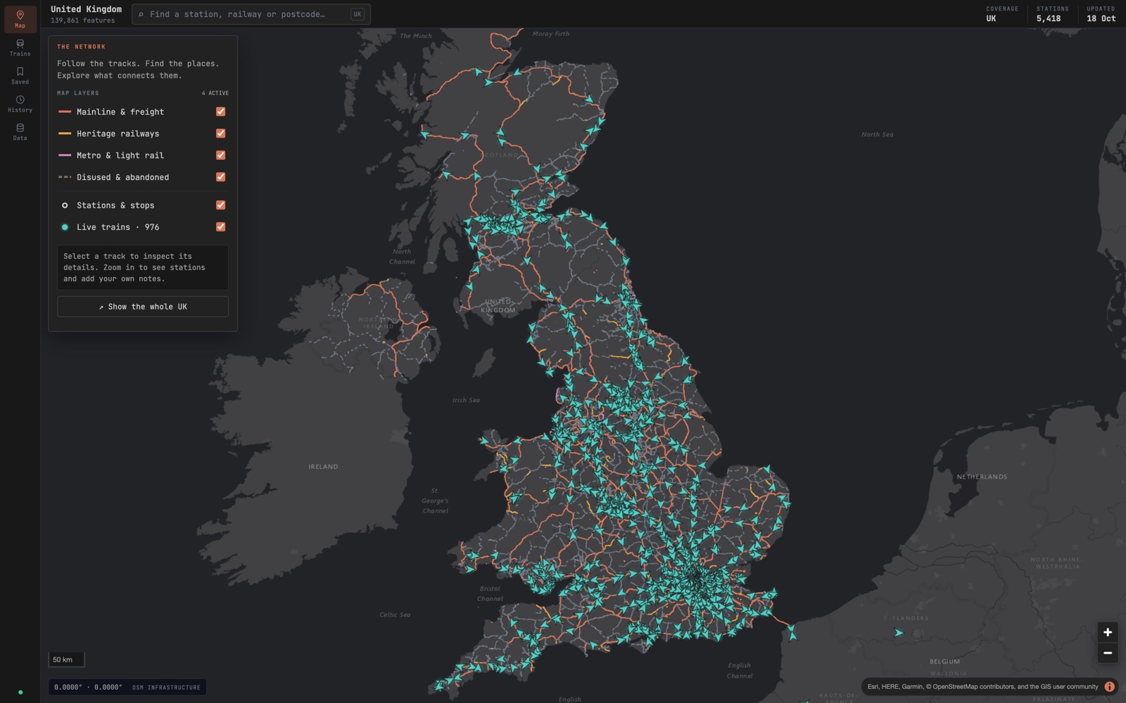 Railtrace map of the UK rail network: mainline, heritage, metro and disused lines with live train positions
